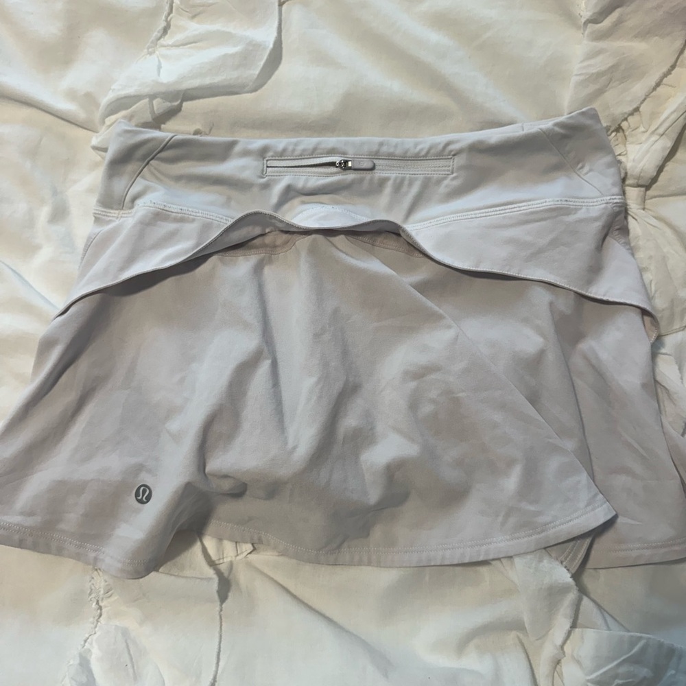 Women's White Mini Skirt - Picture 3 of 4